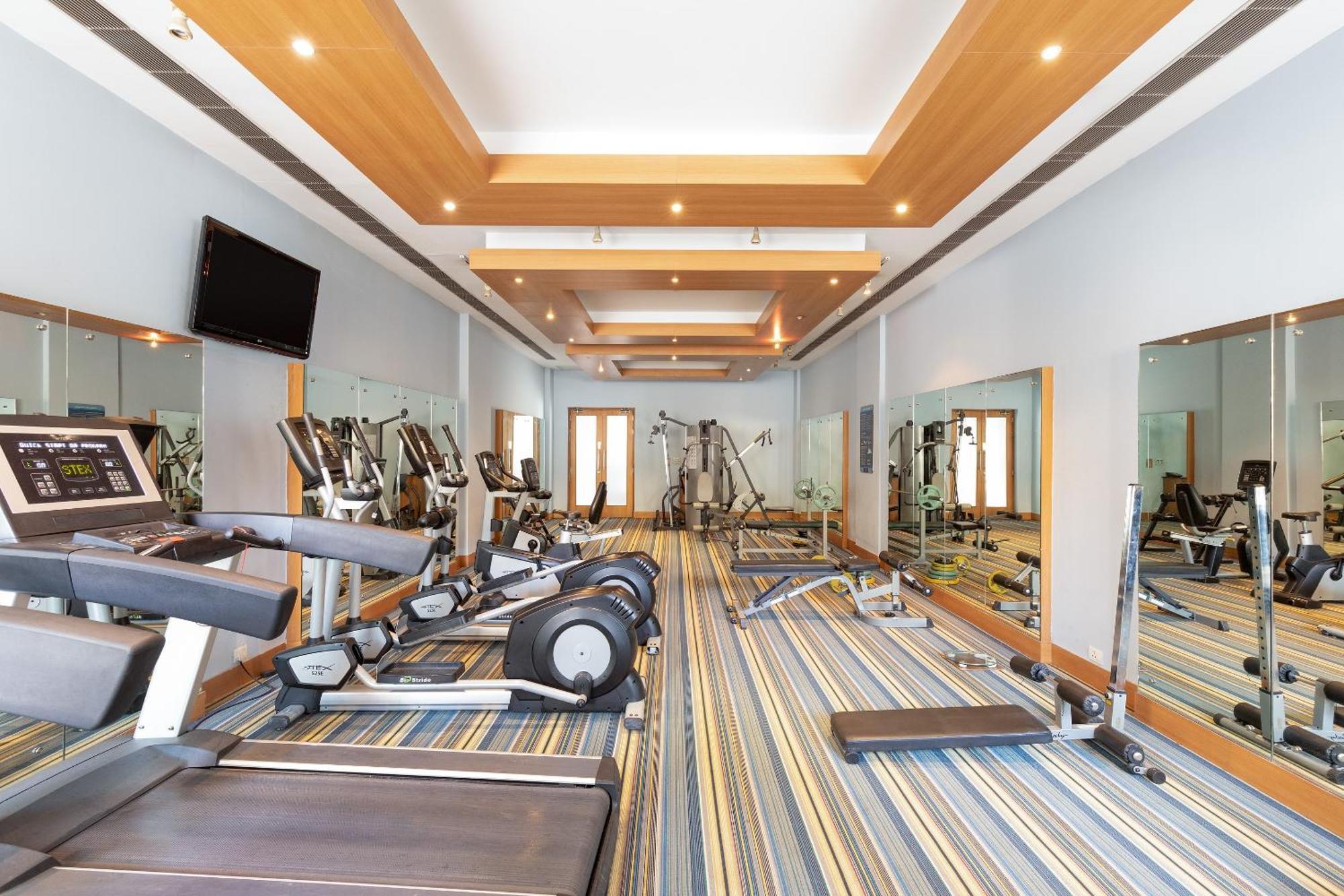 Sunday Hotel Chandigarh Zirakpur Εξωτερικό φωτογραφία